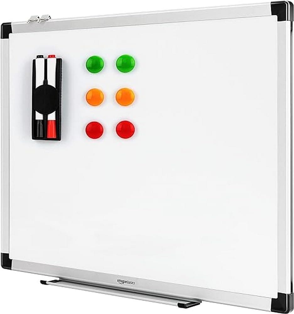 Amazon Basics Tableau blanc magnétique avec cadre en aluminium et porte-marqueurs Effaçable à sec, 60 cm x 45 cm